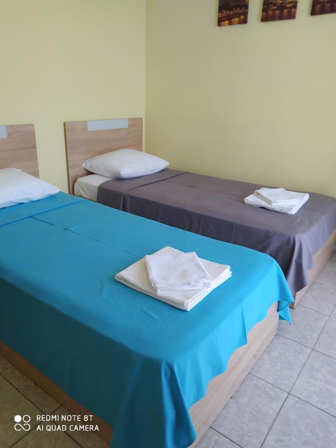 Sea And Sky Apartment Néa Péramos Eksteriør bilde