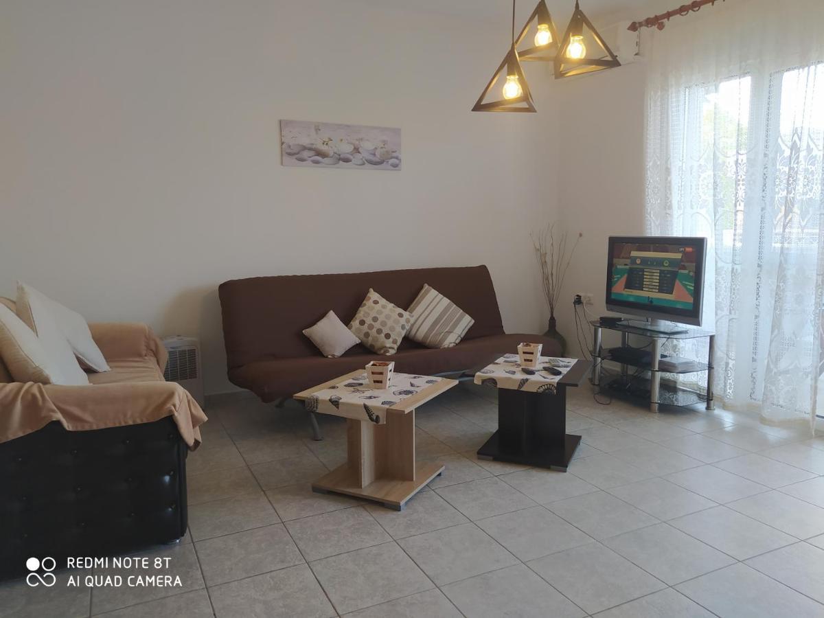 Sea And Sky Apartment Néa Péramos Eksteriør bilde
